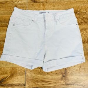 Vintage Violet Short
